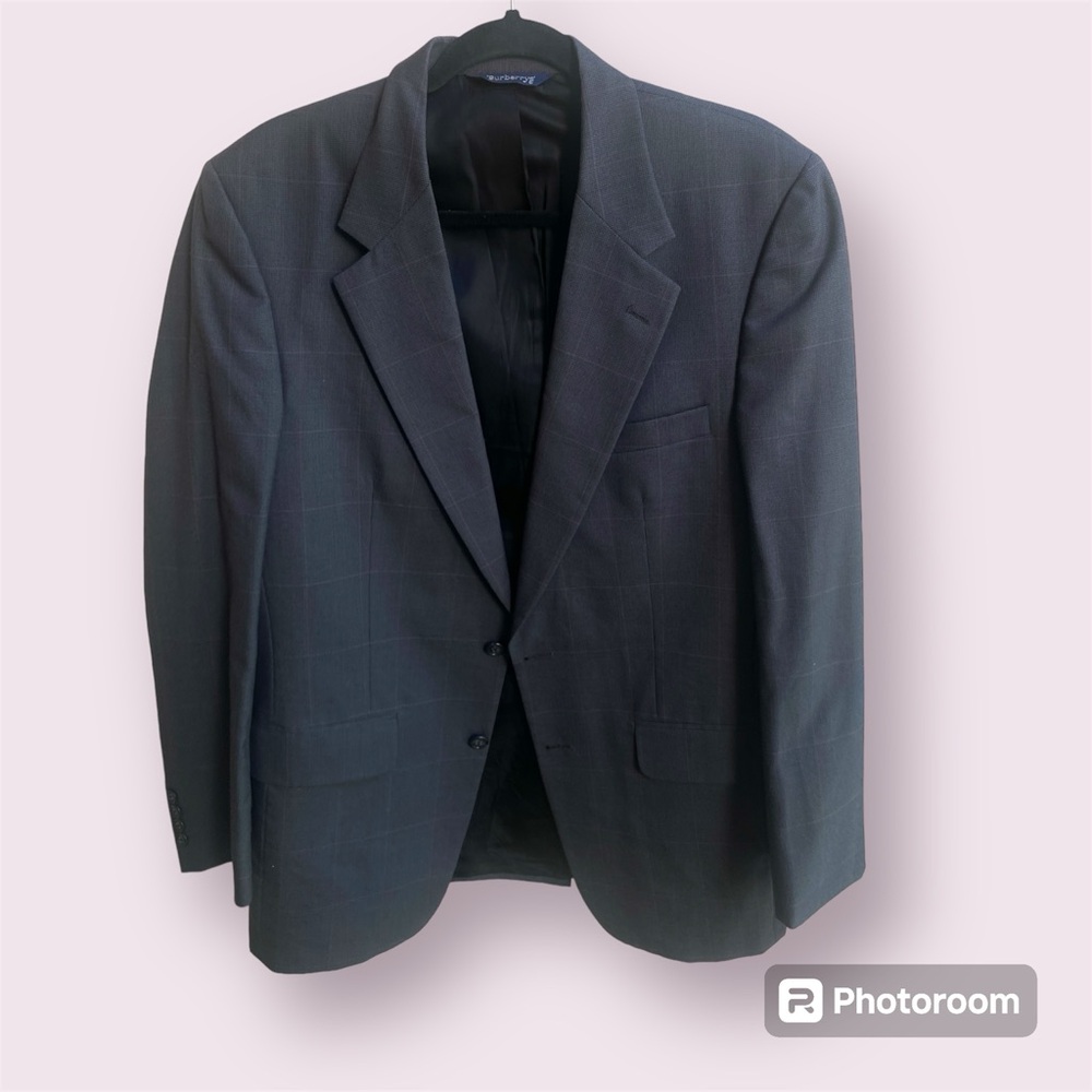 Burberry Pure Wool Vtg‎ Sport Coat, Jacket, Luxury Grey/Blk/Red Windowpane EUC